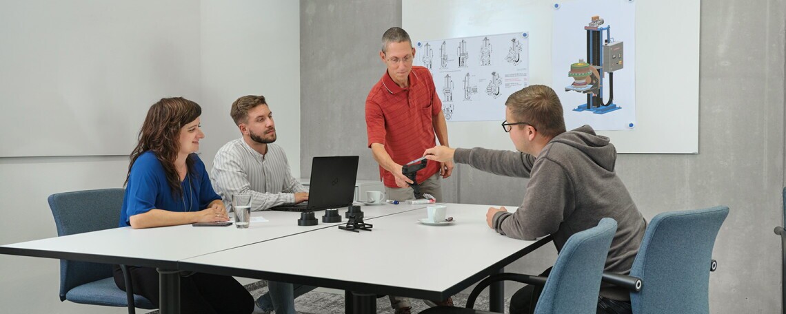 AUSBILDUNG FÜR INDUSTRIEKAUFLEUTE (m/w/d) ab 01.09.2027, AUSBILDUNGSDAUER 2,5 JAHRE, 1. Bild